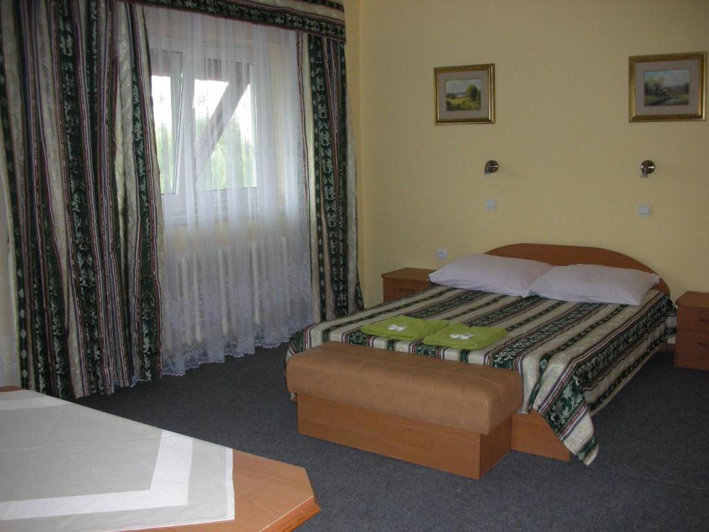 Zajazd Kosynier Wegrzce Room photo